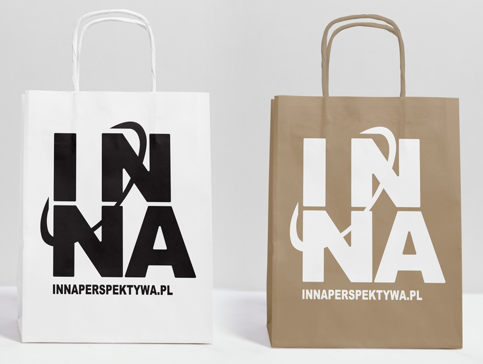 biała i kraftowa torba papierowa z własnym nadrukiem we Wrocławiu
