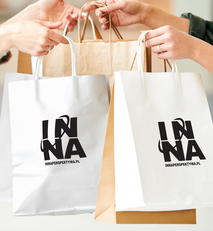 biała i kraftowa torba papierowa z własnym nadrukiem we Wrocławiu