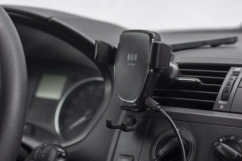 Uchwyt do telefonu z ładowarką indukcyjną GARI 15W USB-C z własnym nadrukiem, kolor czarny
