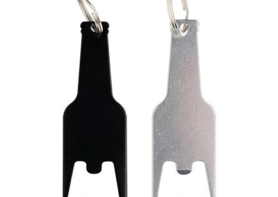 Aluminiowy brelok z otwieraczem do butelek / Salik z własnym nadrukiem, kolor Czarny