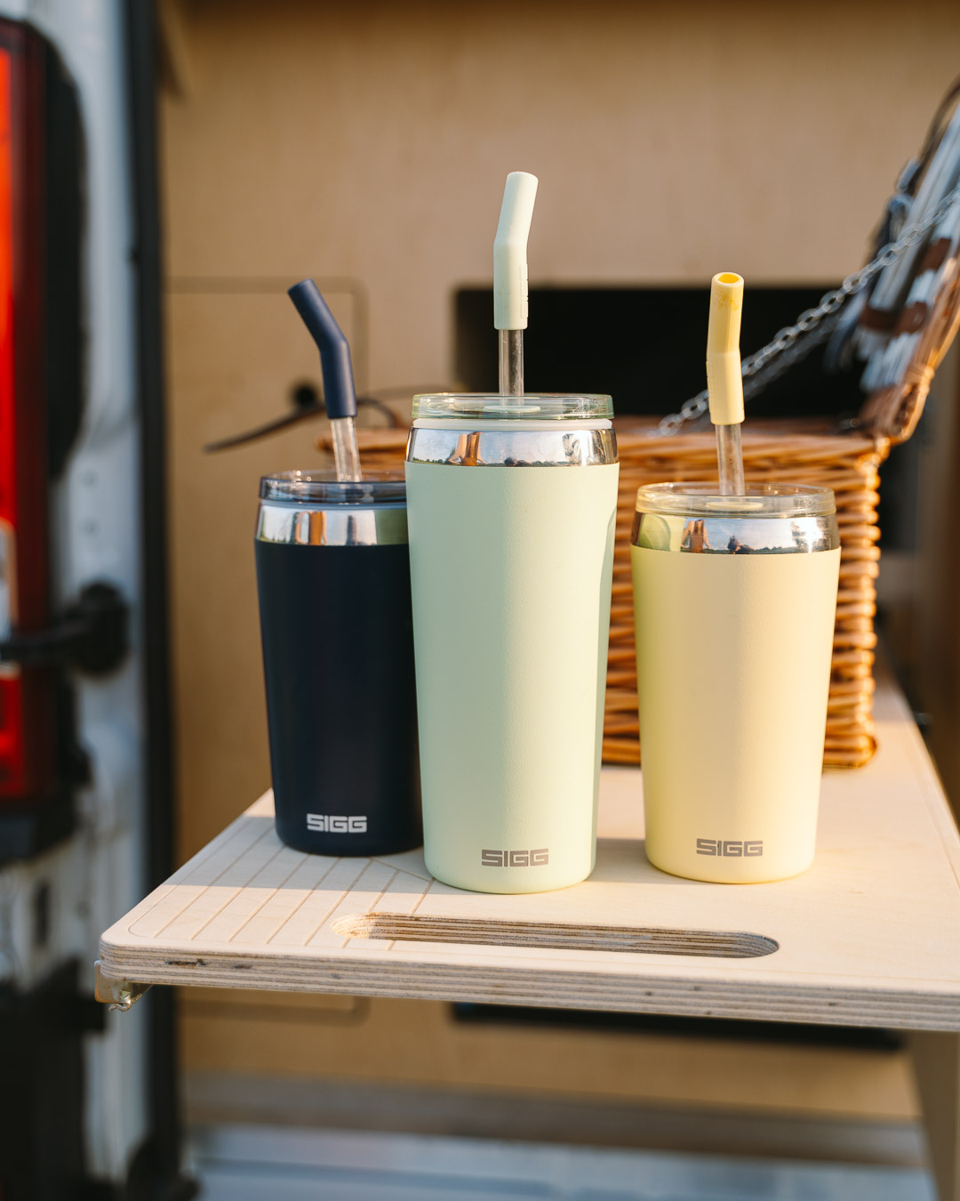 HELIA MILKY GREEN 0.45 L z własnym nadrukiem, kolor Zielony