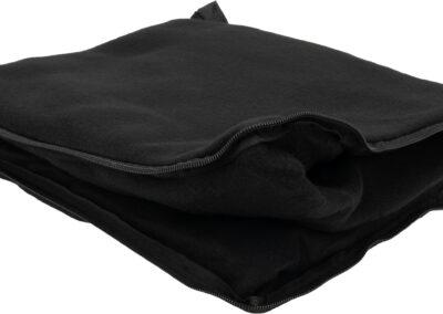 Koc z polaru/poduszka 2w1 RADCLIFF - z logo z własnym nadrukiem, kolor czarny
