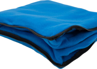 Koc z polaru/poduszka 2w1 RADCLIFF 170 g/m2 - z logo z własnym nadrukiem, kolor niebieski