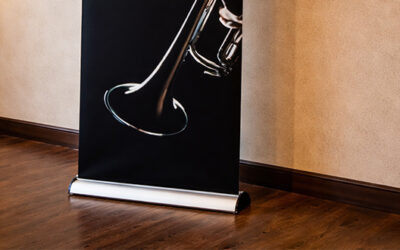 Roll-up – rozwijane stojaki reklamowe w kasecie