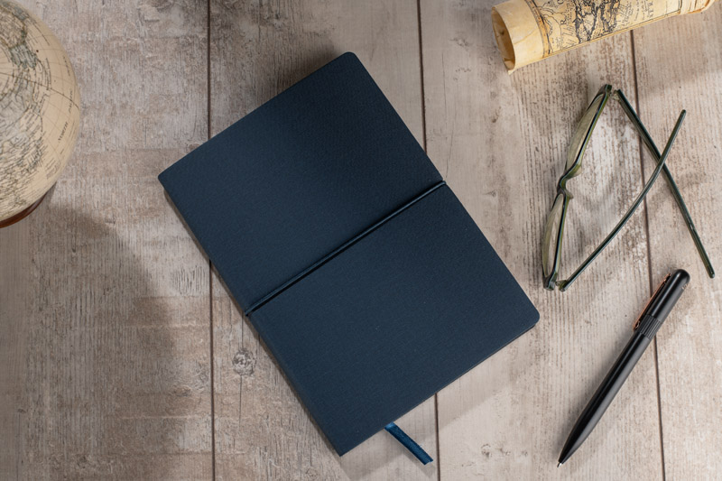 Notes BUMI A5 z własnym nadrukiem, kolor granatowy