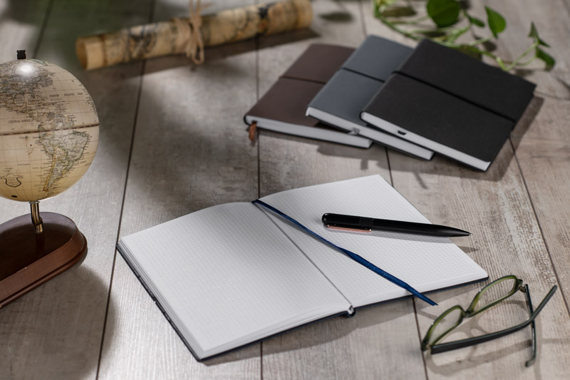 Notes BUMI A5 z własnym nadrukiem, kolor granatowy