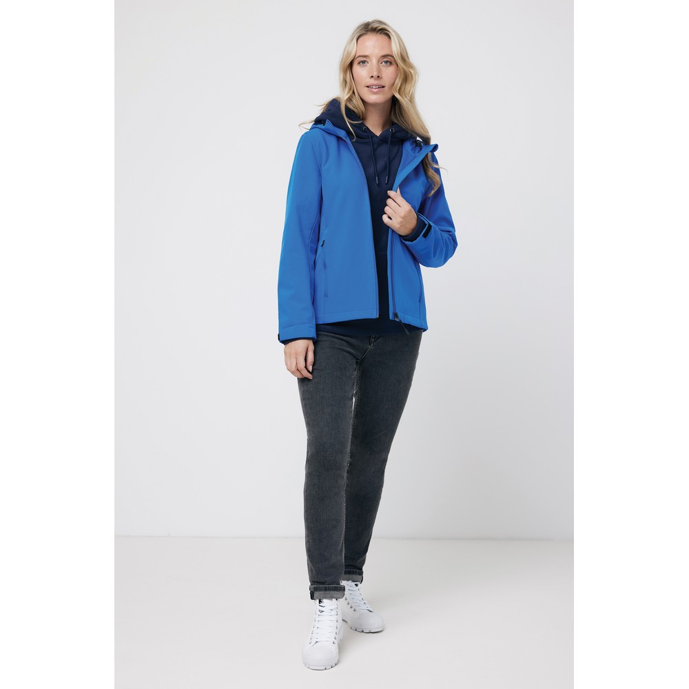 Damska kurtka softshell Iqoniq Makalu AWARE™ z własnym nadrukiem, kolor niebieski